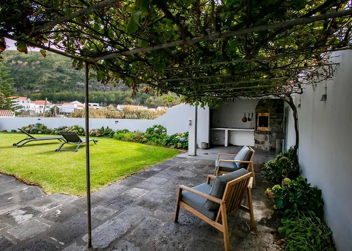 Sun & Sea - Covered Pool Holiday home