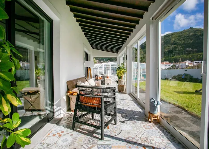 Sun & Sea - Covered Pool